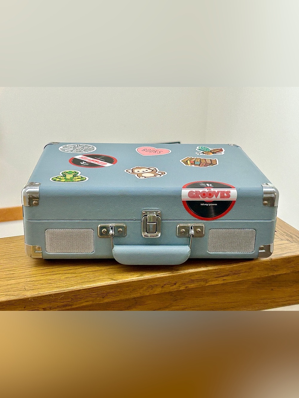 Crosley Cruiser Plus Tourmaline Blue 3 Speed Built-in Dual Speaker Turntable